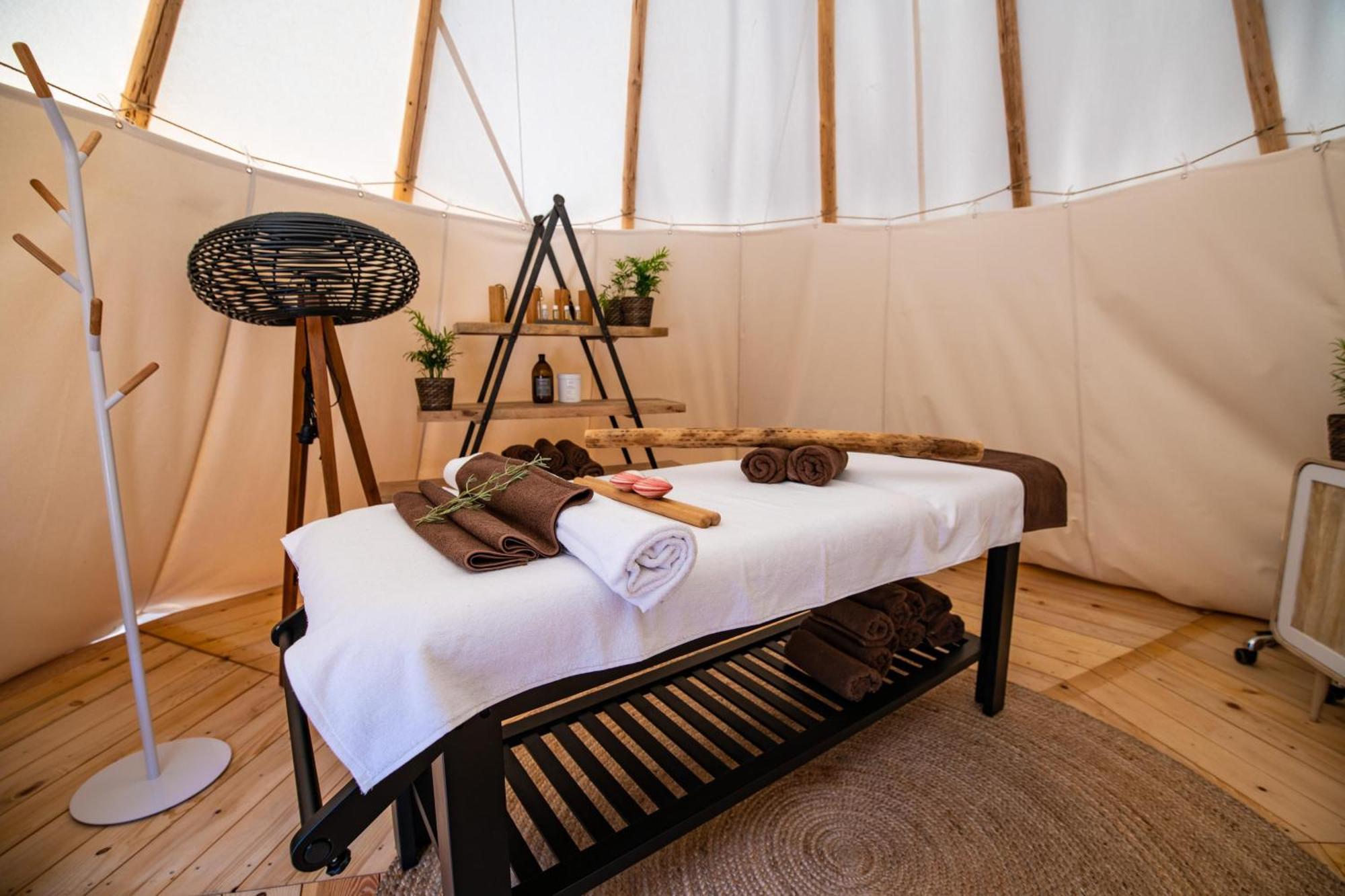 Arena One 99 Glamping Hotel Pomer Exterior foto